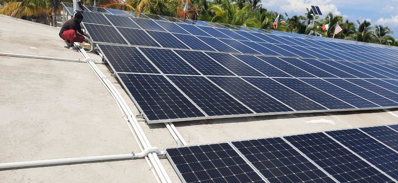 JinkoSolar donated 1,080 solar modules to the Philippines for post-typhoon reconstruction